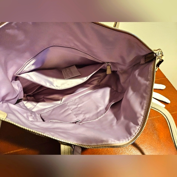 NWT COACH LAURA LEATHER TOTEstyle: F18336 – SILVER/SAND - Picture 4 of 7